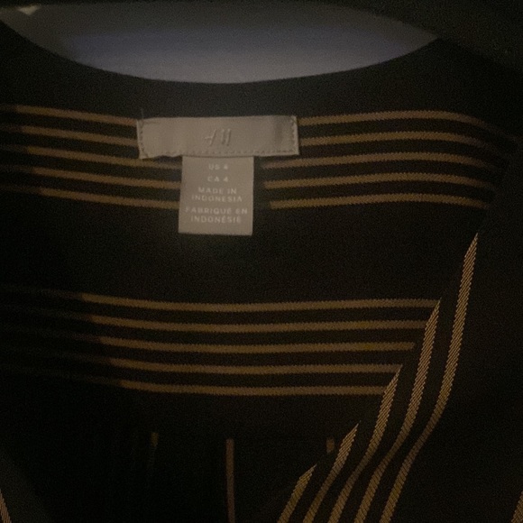 H&M Dresses | H&M Long Sleeve Midi Dress with Self-buckle Belt Size 4 - Picture 4 of 5